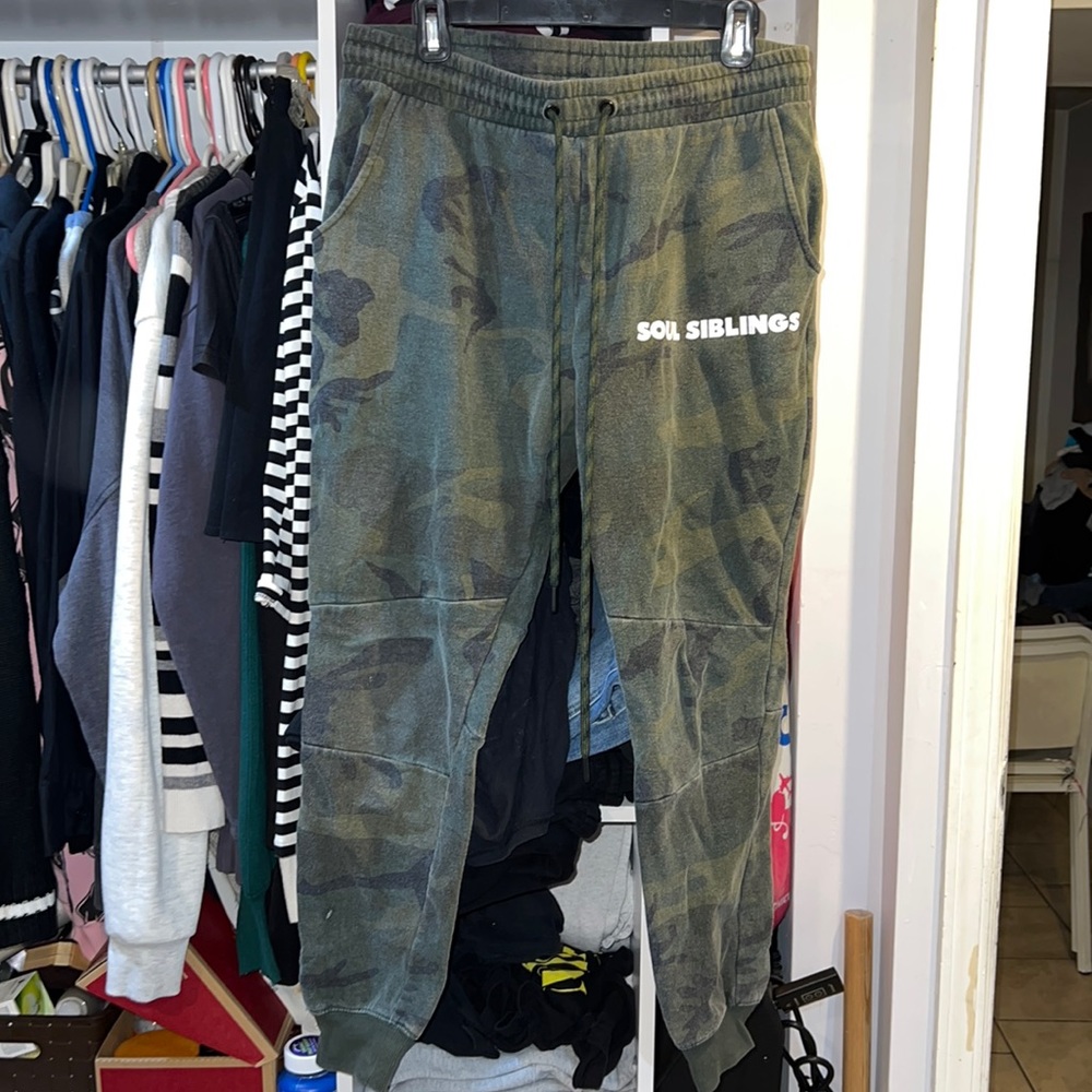 SOULS SIBLING ARMY GREEN SWEAT PANTS